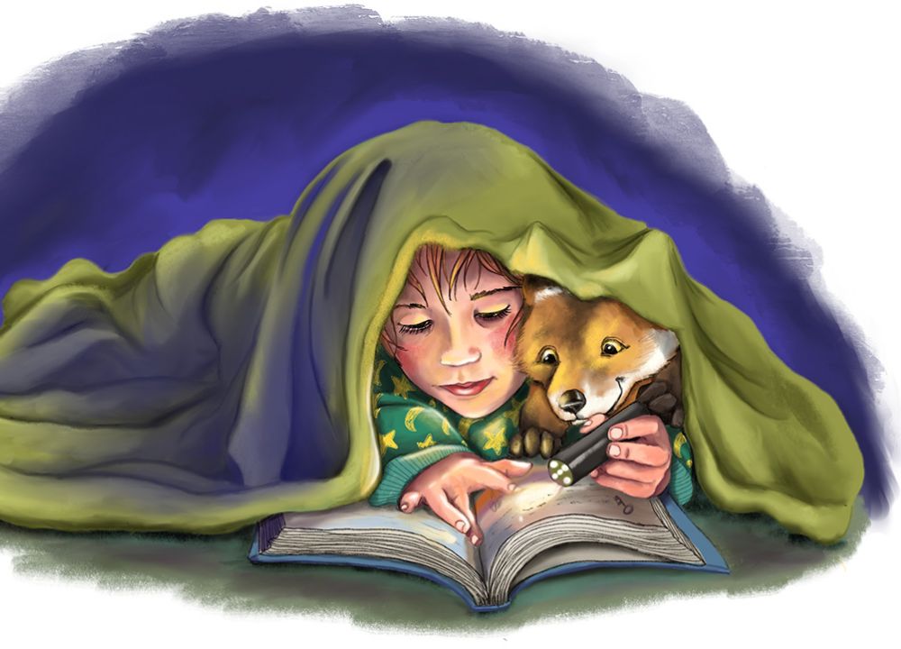 Ein kleiner Junge liest zusammen mit einem Fuchswelpen unter einer Decke mit einer Taschenlampe in einem Buch